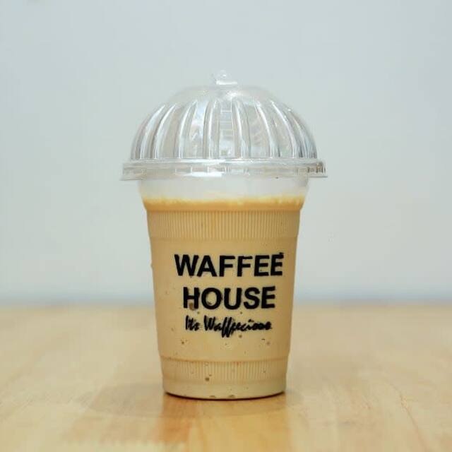 Cold coffee at Waffee House Mangalore